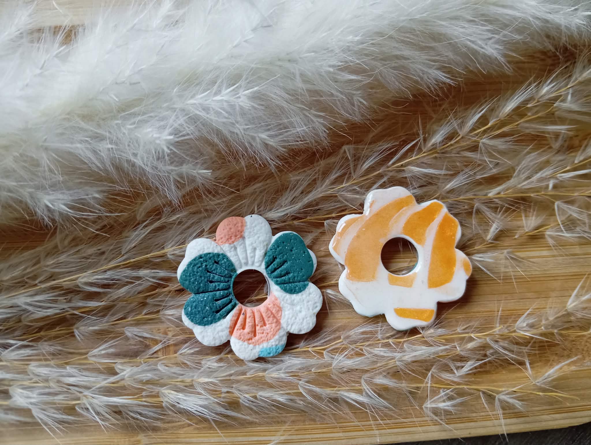 Manon orange et verte